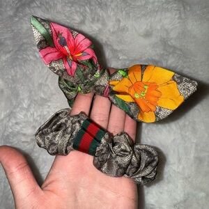 Gucci Silk Scrunchie set of 2